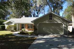 19181 SW 90th Ln Rd, Dunnellon, FL 34432 - Photo 1