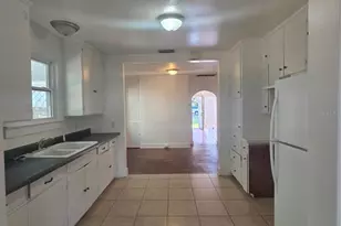 1023 NE 6th St, Ocala, FL 34470 - Photo 7