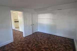 1023 NE 6th St, Ocala, FL 34470 - Photo 9