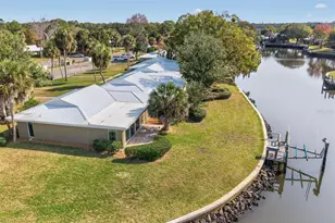 11243 W Bayshore Dr, Crystal River, FL 34429 - Photo 41