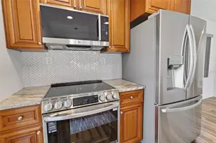 11243 W Bayshore Dr, Crystal River, FL 34429 - Photo 13