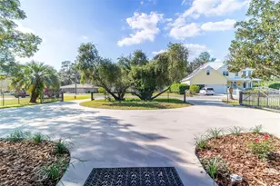 11685 E Blue Cove Dr, Dunnellon, FL 34432 - Photo 9