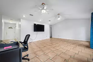 3161 Owenby Ln, Jacksonville, FL 32218 - Photo 17