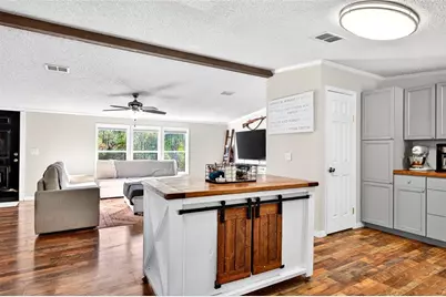 17087 SW 27th Street, Dunnellon, FL 34432 - Photo 9