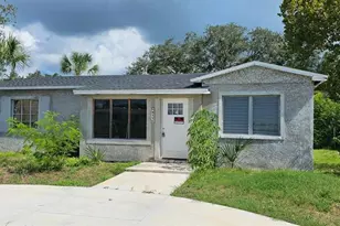 811 40th Ave NE, Saint Petersburg, FL 33703 - Photo 1