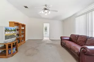 9817 W Wedgewood Ct, Crystal River, FL 34428 - Photo 13