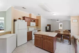 9817 W Wedgewood Ct, Crystal River, FL 34428 - Photo 9