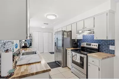 3776 N Honeylocust Drive, Beverly Hills, FL 34465 - Photo 11