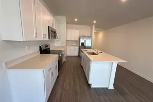 3081 NE 38th Ln, Ocala, FL 34479 - Photo 3