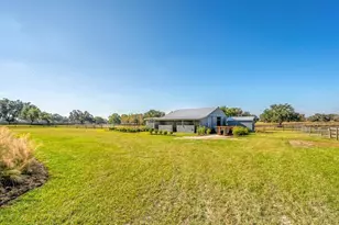 15305 NW 112 Pl Rd, Morriston, FL 32668 - Photo 23