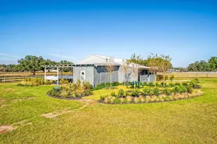 15305 NW 112th Place Rd, Morriston, FL 32668 - Photo 9