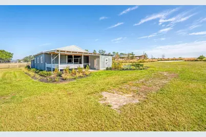 15305 NW 112th Place Road, Morriston, FL 32668 - Photo 11