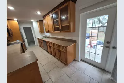 838 W Homeway Loop, Citrus Springs, FL 34434 - Photo 5