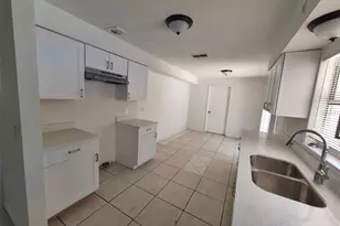 229 W Casurina Pl, Beverly Hills, FL 34465 - Photo 7