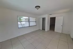229 W Casurina Pl, Beverly Hills, FL 34465 - Photo 9