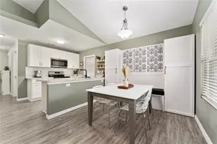 7 Bay Court Pass, Ocklawaha, FL 32179 - Photo 3