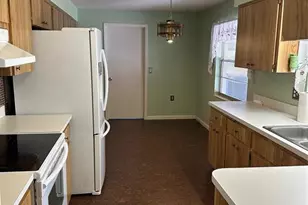 200 S Desoto St, Beverly Hills, FL 34465 - Photo 11