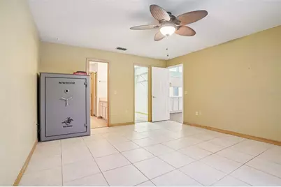 18628 SE 53rd Place, Ocklawaha, FL 32179 - Photo 23