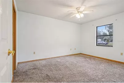 18628 SE 53rd Place, Ocklawaha, FL 32179 - Photo 31