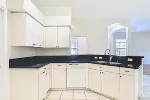 12200 Putter Green Ct, New Port Richey, FL 34654 - Photo 11