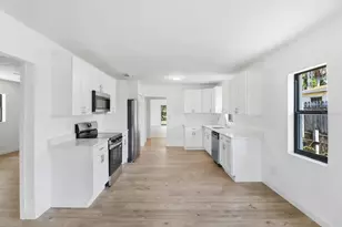 20473 W McKinney Ave, Dunnellon, FL 34431 - Photo 13