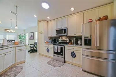 10158 Julia Isles Avenue, Oxford, FL 34484 - Photo 39