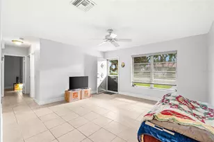 7011 NW 58th Ct, Tamarac, FL 33321 - Photo 7
