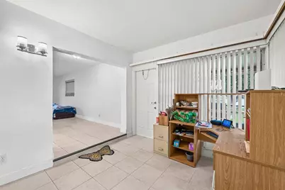 7011 NW 58th Court, Tamarac, FL 33321 - Photo 15