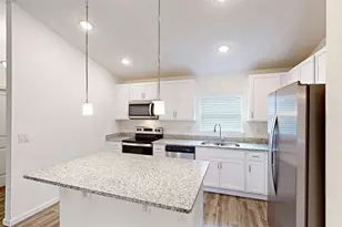 3197 N Chamberlain Blvd, North Port, FL 34286 - Photo 9