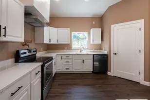 6425 Cartwrite Rd, Spring Hill, FL 34609 - Photo 15