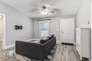 17 Magnolia Dr, Ocklawaha, FL 32179 - Photo 5