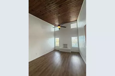 21204 Sandalwood Drive #21204, Wildwood, FL 34785 - Photo 3