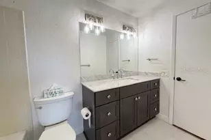 21204 Sandalwood Dr, Wildwood, FL 34785 - Photo 21