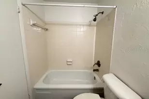 21204 Sandalwood Dr, Wildwood, FL 34785 - Photo 13