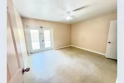 7011 SW 17th Place, Gainesville, FL 32607 - Photo 17