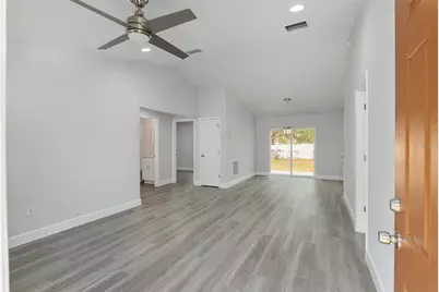 1802 SW Hilliard Avenue, Dunnellon, FL 34431 - Photo 5