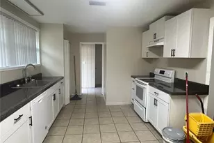 1568 NE 10th St, Ocala, FL 34470 - Photo 5