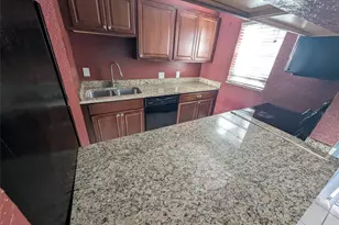 2564 SE 15th Ave, Ocala, FL 34471 - Photo 9