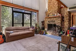 27910 Debbie Rd, Okahumpka, FL 34762 - Photo 23