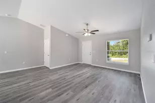 24144 NW Water Oak Ave, Dunnellon, FL 34431 - Photo 3