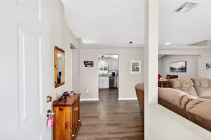 902 NE 130th Terrace, Silver Springs, FL 34488 - Photo 5