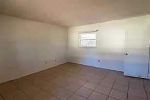 608 Bahia Cir, Ocala, FL 34472 - Photo 9