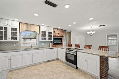 6422 Fairlawn Street, Spring Hill, FL 34606 - Photo 11