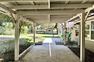 5625 NW 193rd Ln, Orange Lake, FL 32681 - Photo 5