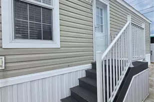 919 50th Ave W, Bradenton, FL 34207 - Photo 3
