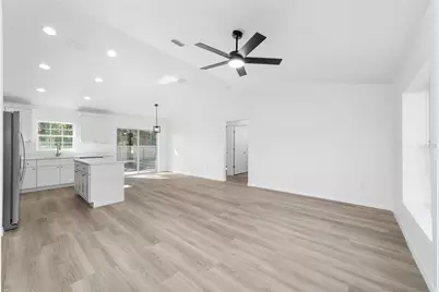 24310 NW Falcon Avenue, Dunnellon, FL 34431 - Photo 13