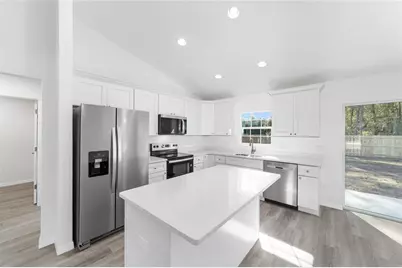 24310 NW Falcon Avenue, Dunnellon, FL 34431 - Photo 27