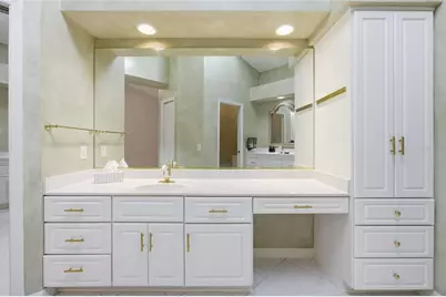 2021 SE Twin Bridge Circle, Ocala, FL 34471 - Photo 13