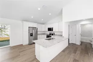 636 NE 130th Ct, Silver Springs, FL 34488 - Photo 17