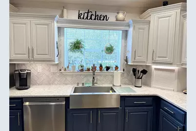 8261 NE 118th Terrace, Bronson, FL 32621 - Photo 9